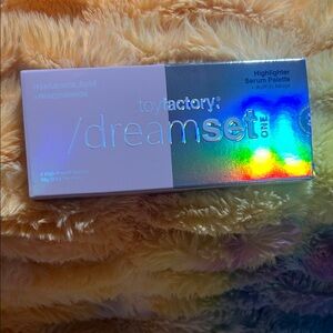 Toy Factory Dreamset Highlighter Palette - Sealed
